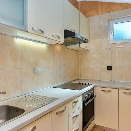 Rubin-4 By Interhome Appartement