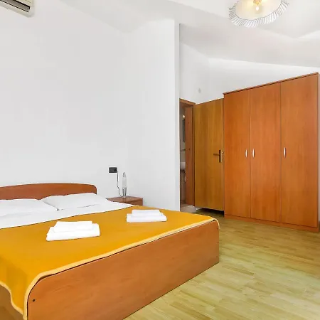 Rubin-4 By Interhome