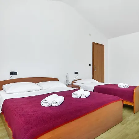 Rubin-4 By Interhome Lägenhet Selca kod Bogomolja