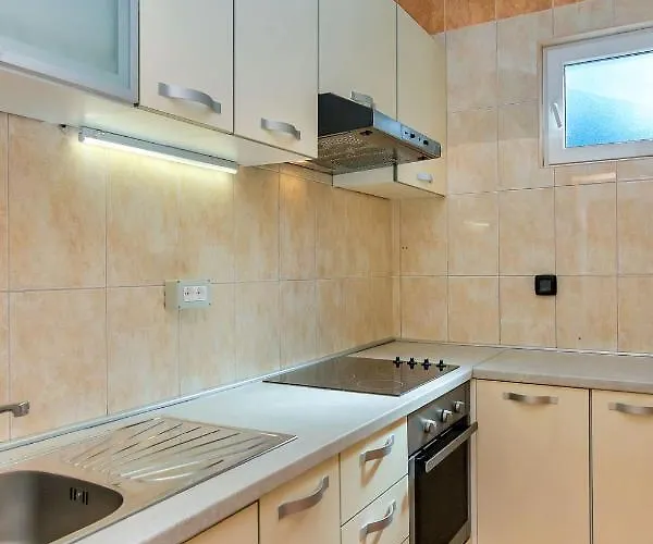 Rubin-4 By Interhome Daire